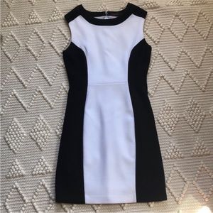 The Limited Colorblock dress. Size 2. Black and White
